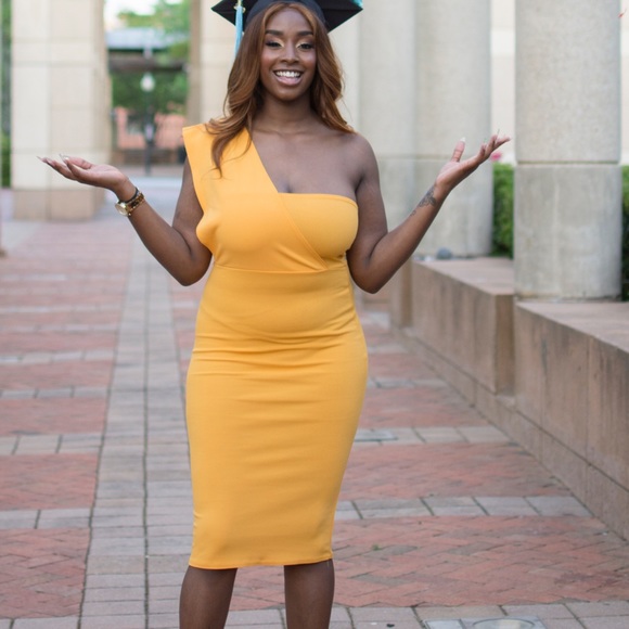 evening dresses pretty little thing